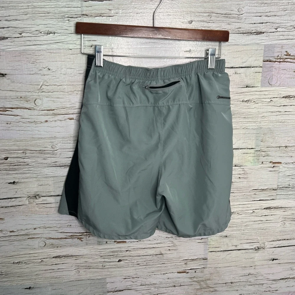 The north face men’s shorts size small athletic - Picture 8 of 8